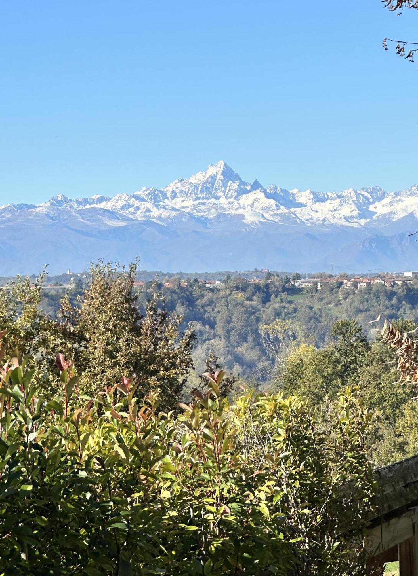 诺韦洛Just Langhe Casa Barolo别墅 外观 照片