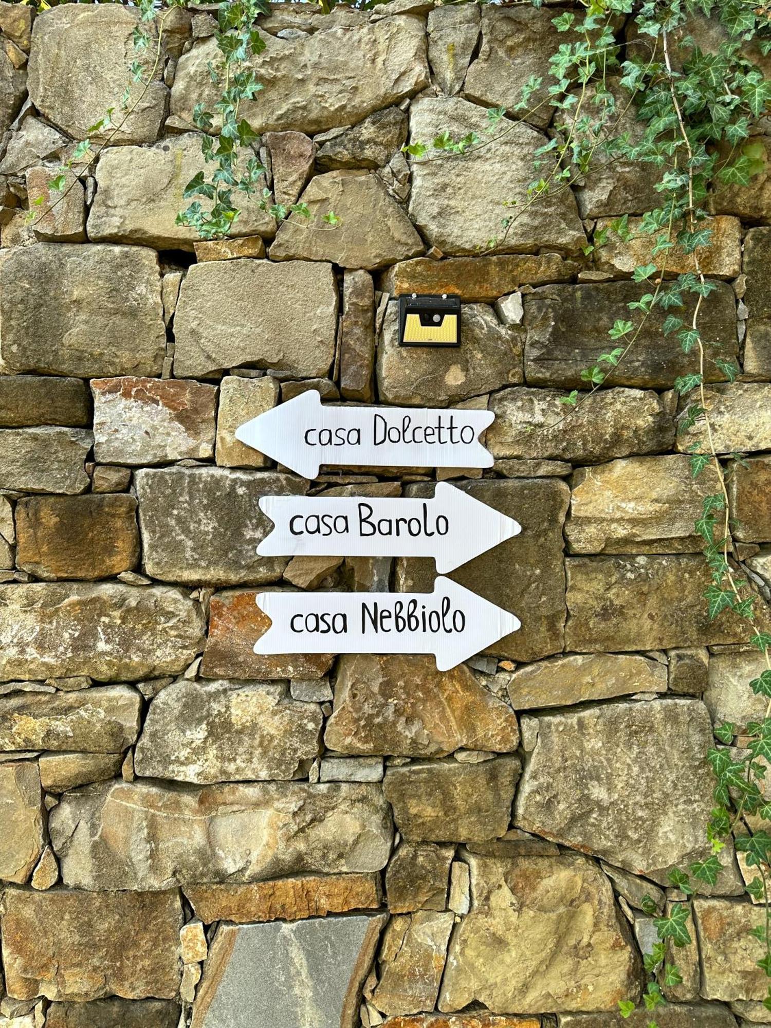 诺韦洛Just Langhe Casa Barolo别墅 外观 照片